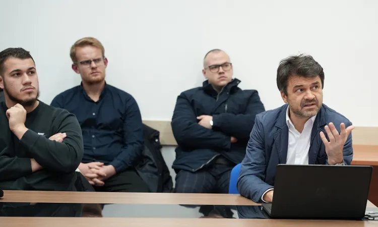 FMS Talks: Prof. Dr. Ibrahim Omerhodžić ile “Doktor Olmak”