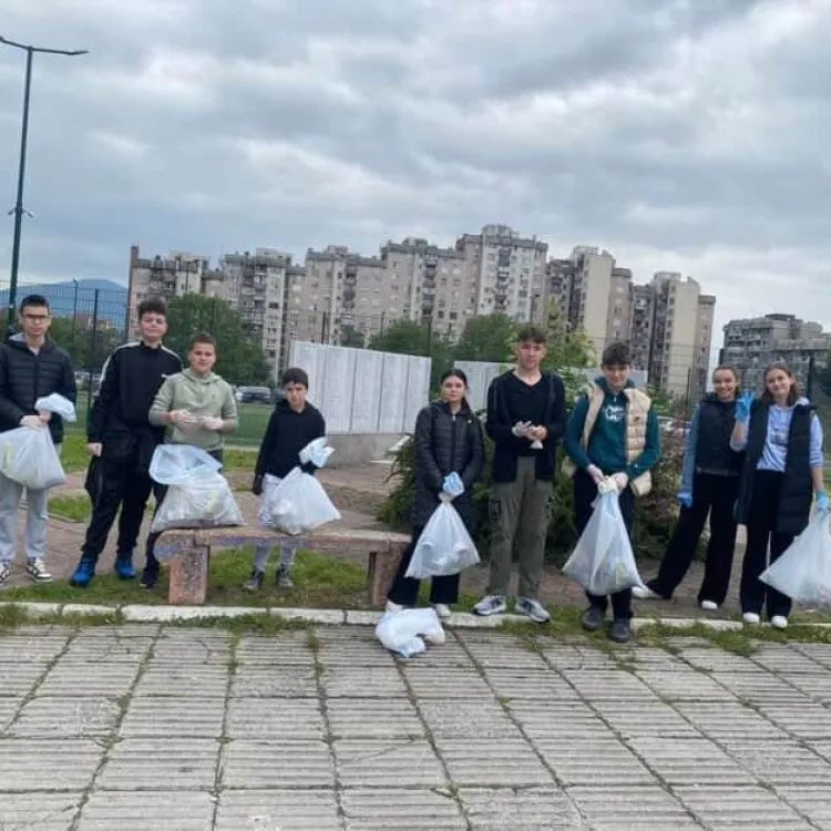 Community, Responsibility, and Biodiversity: IUS Takes Part in Large-Scale Clean-Up Action